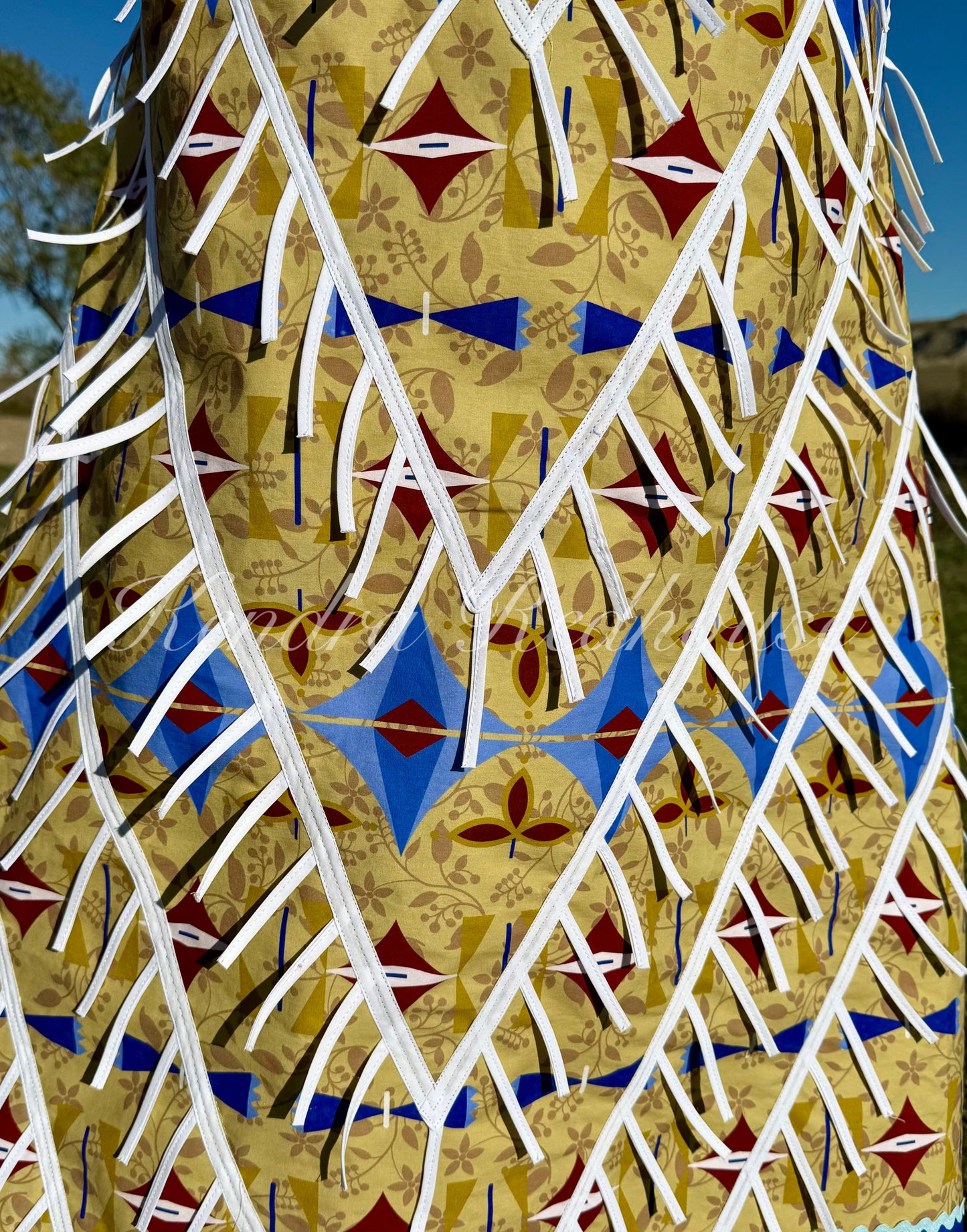 Amber gold and floral design